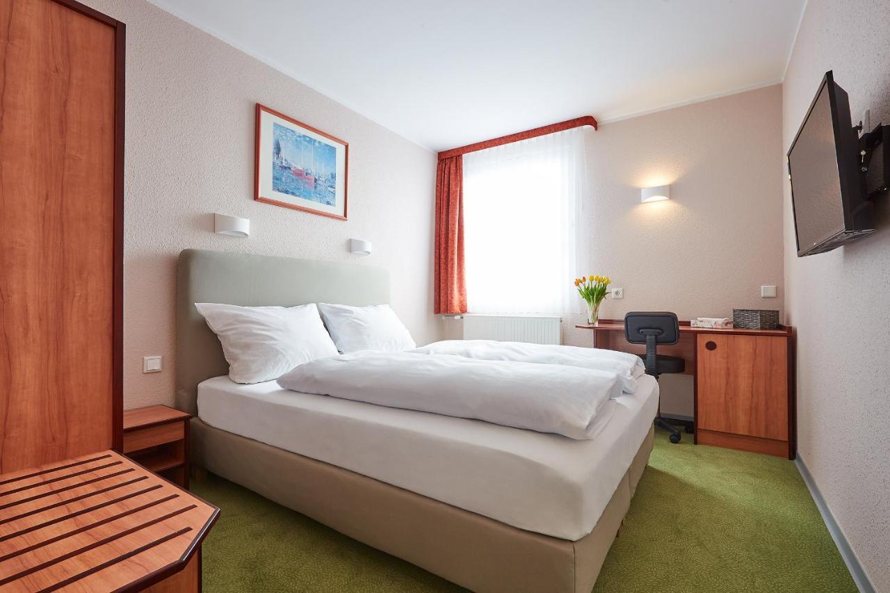 Hotel Anhalt Brehna Екстериор снимка